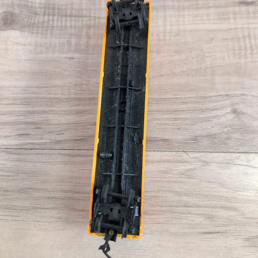 BACHMANN HO SCALE Union Pacific and life-like Train Lot of 9 ( UNTESTED )